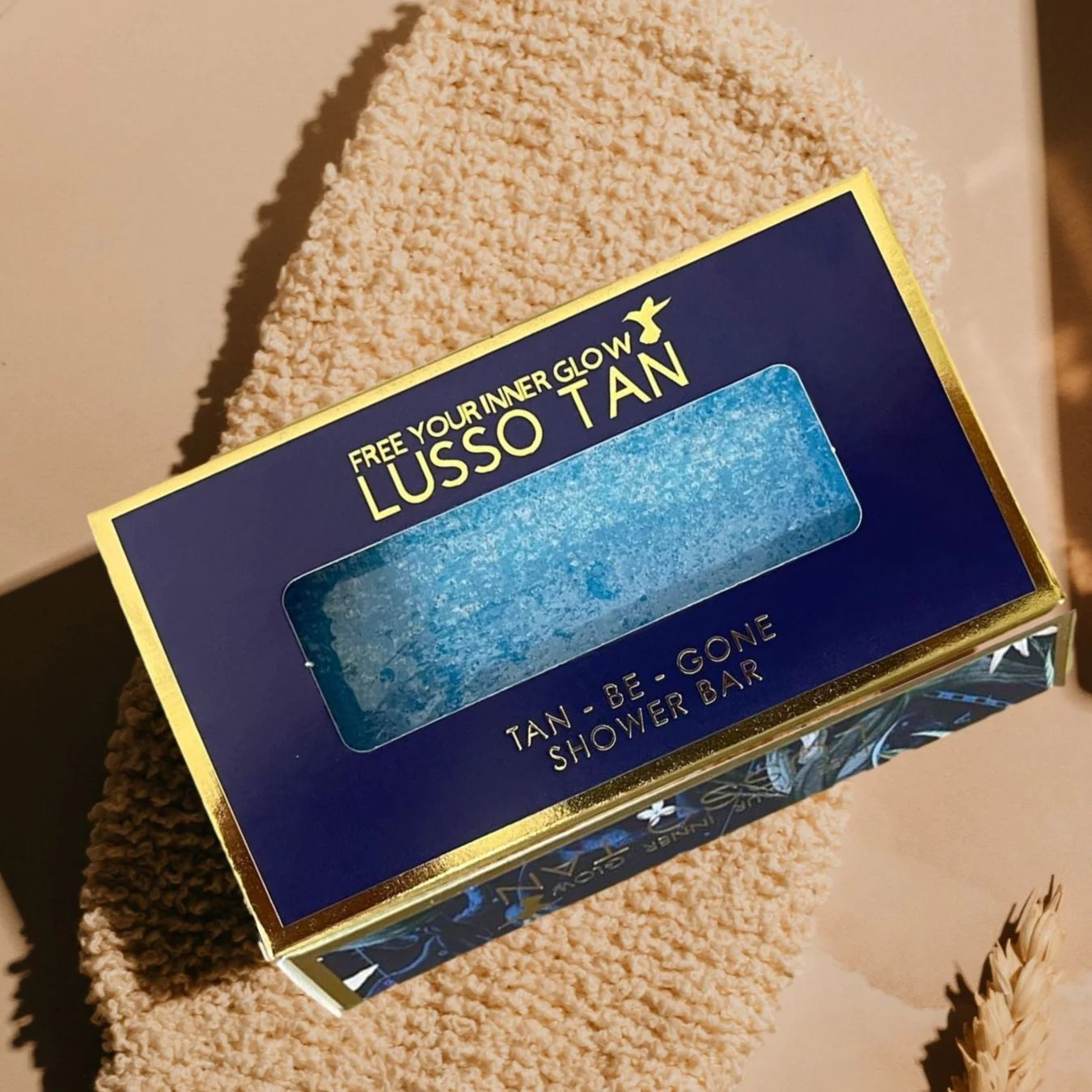 Lusso tan winter nights shower bar