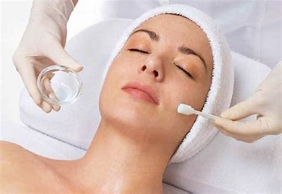 Purchase x 3 Skin Formulas Lactic Chemical Peel Treatments and get 3rd Treatment half price (usually £240 now £200)